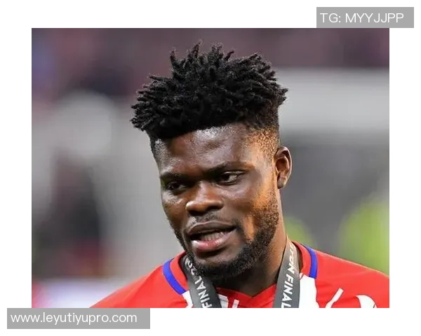 斯基拉报道多队争抢博维免签机会罗马将与其解约